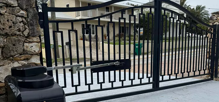 Swing Gate Opener with Keypad Strathmore